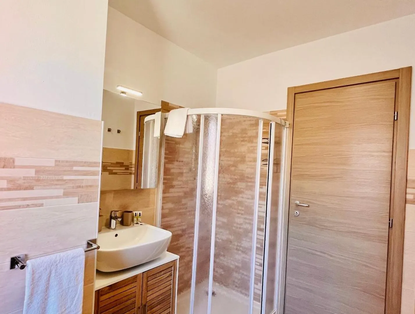 Casa Biba Lägenhet Torri Del Benaco